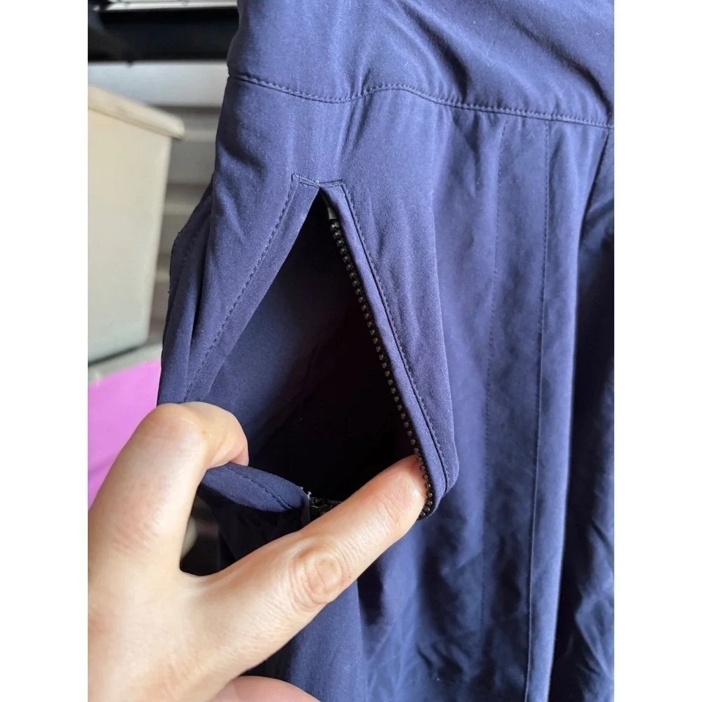 Athleta Navy Blue Cargo Pants Women's Size 4 Athleisure